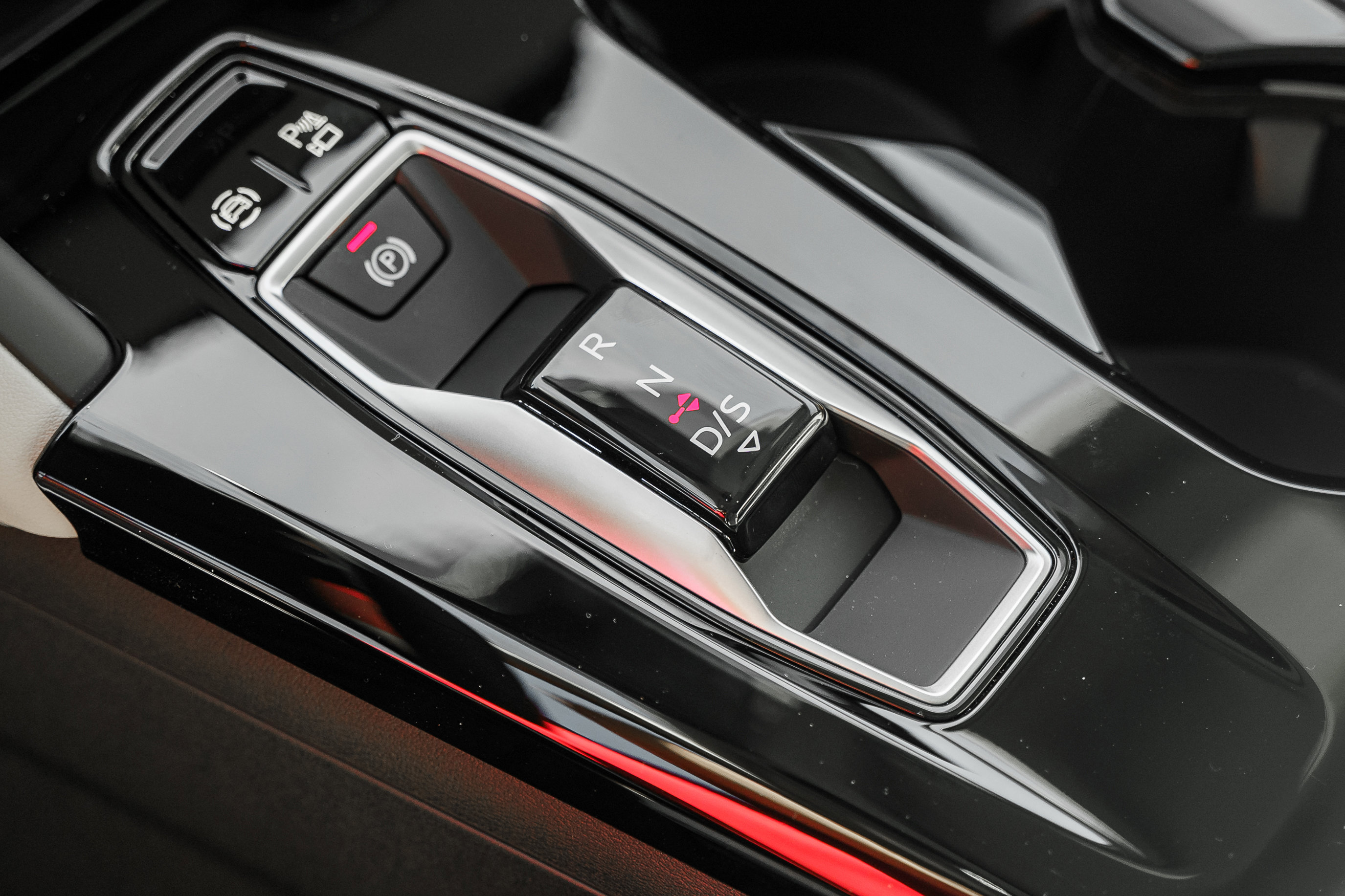 2025 Audi Q5 Premium Plus photo 11
