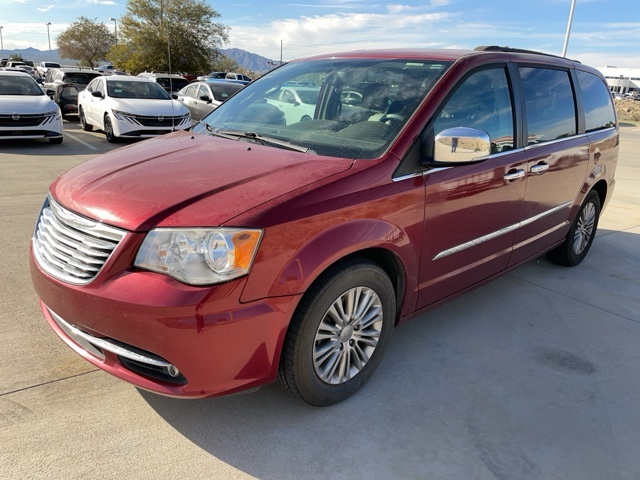 2016 Chrysler Town & Country Anniversary Edition