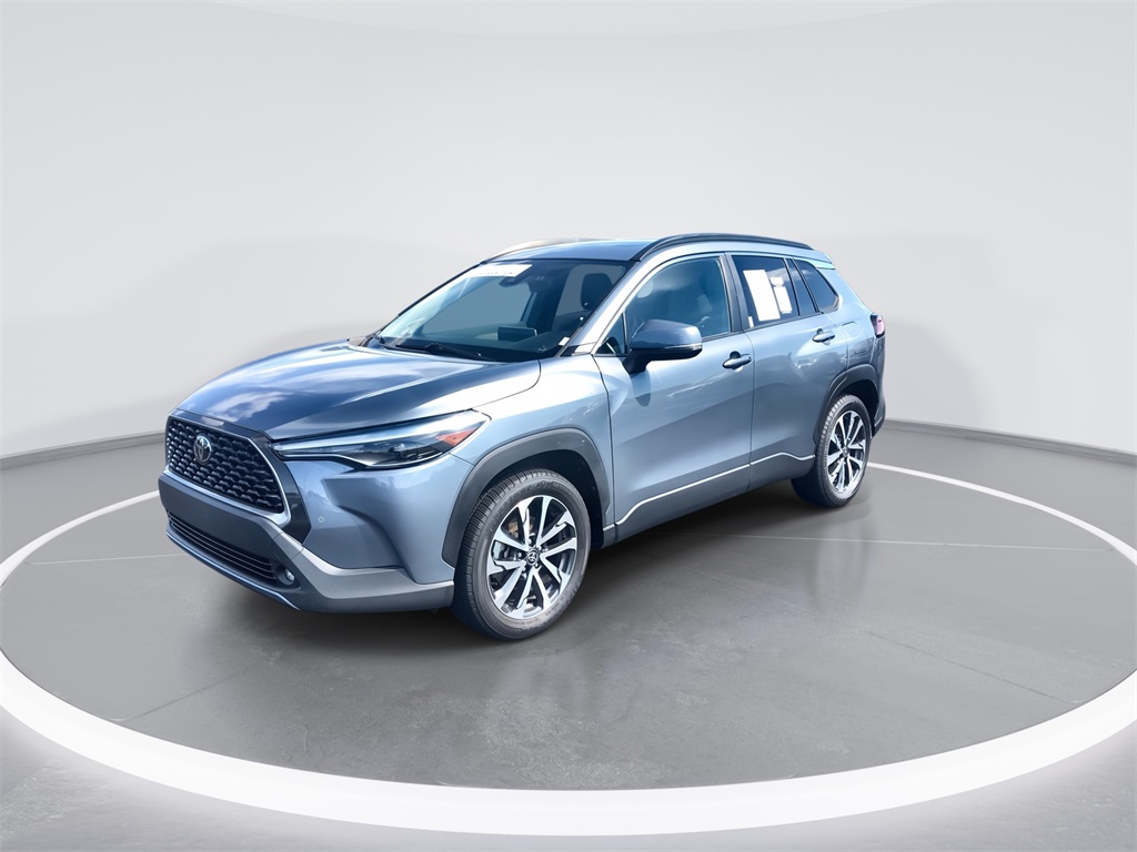 2022 Toyota Corolla Cross XLE photo 4
