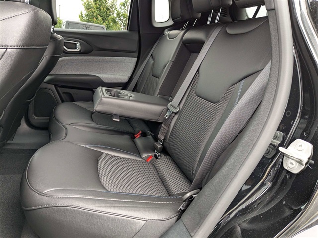 2024 Jeep Compass Latitude photo 13