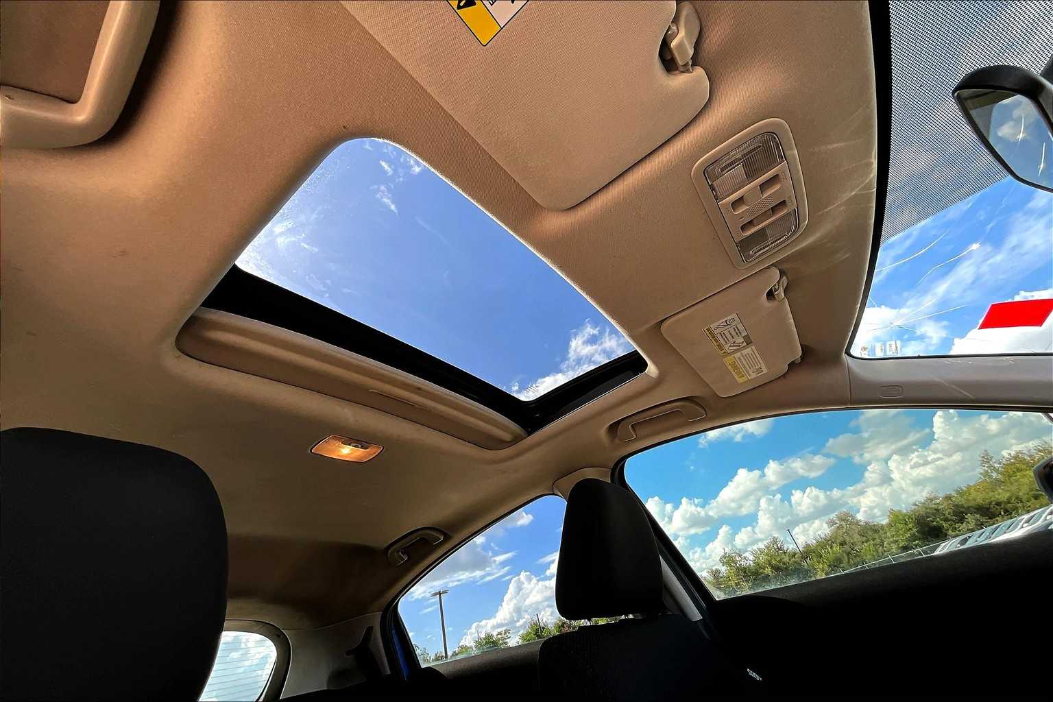 2018 Honda HR-V EX photo 12