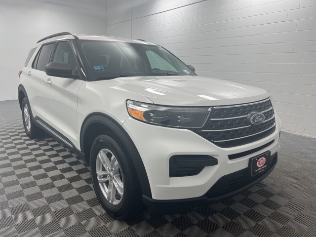 2022 Ford Explorer XLT's photo