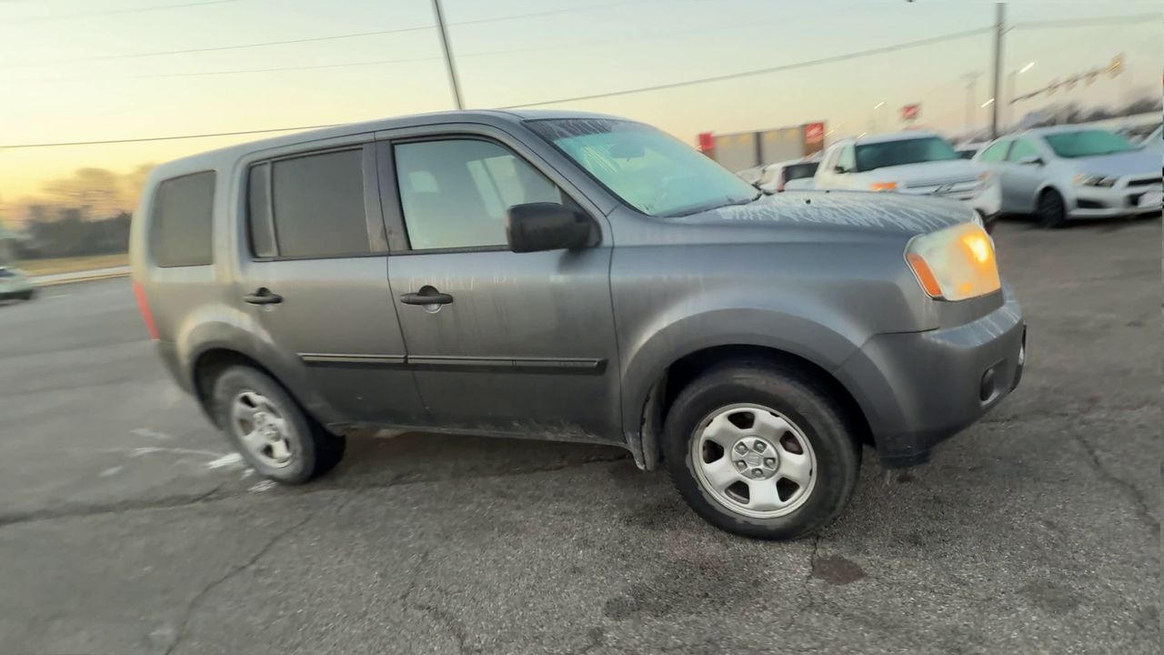 2011 Honda Pilot LX's photo