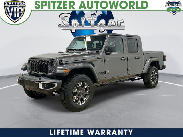 2026 Jeep Gladiator Sahara's photo