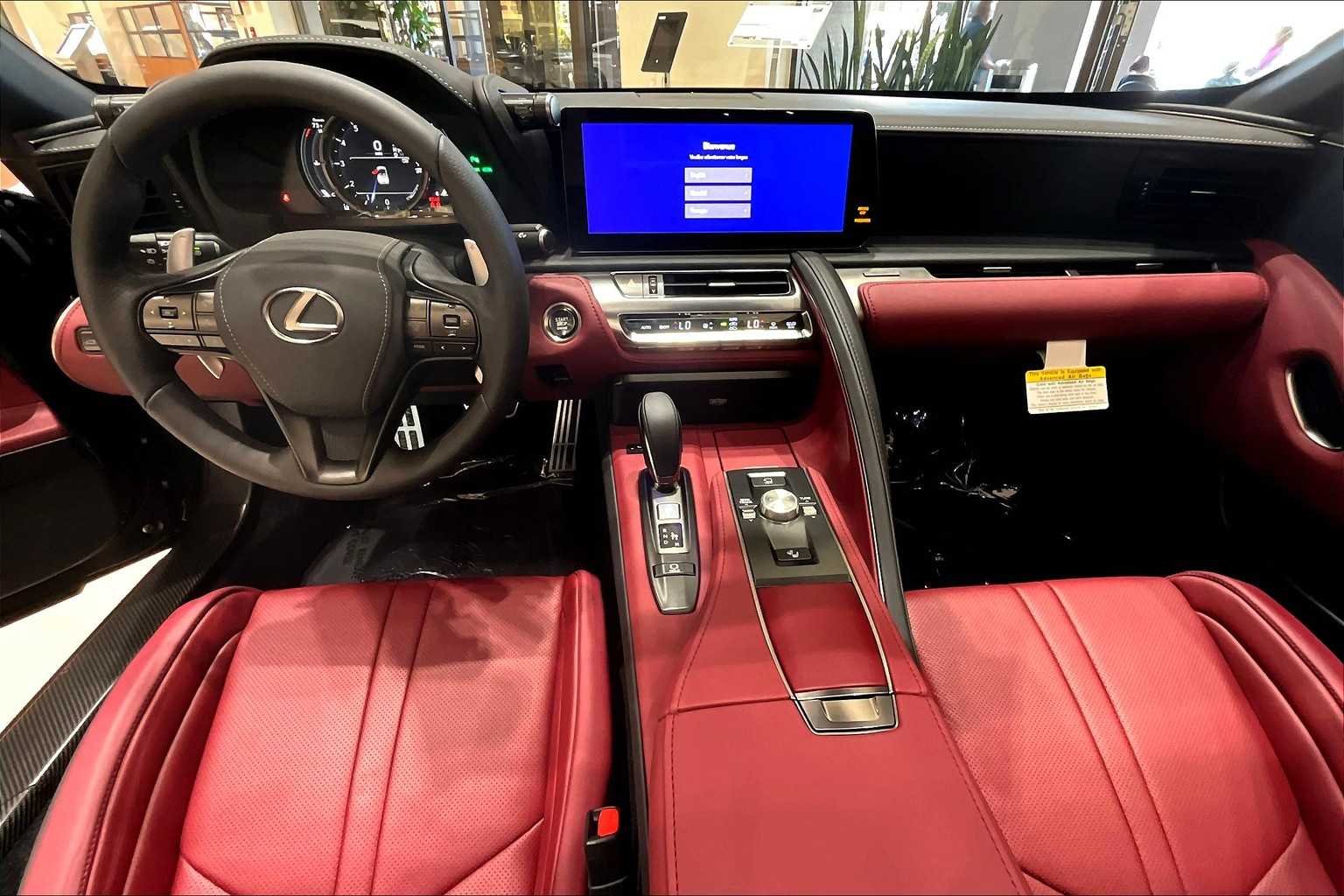 2025 Lexus LC 500 photo 5