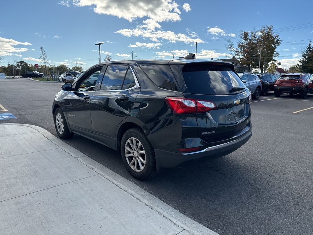 2020 Chevrolet Equinox LT photo 3