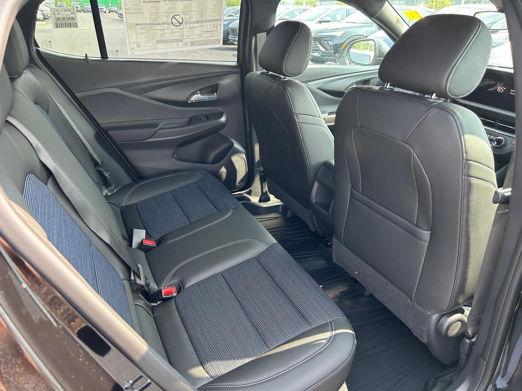 2025 Buick Envista Preferred photo 17