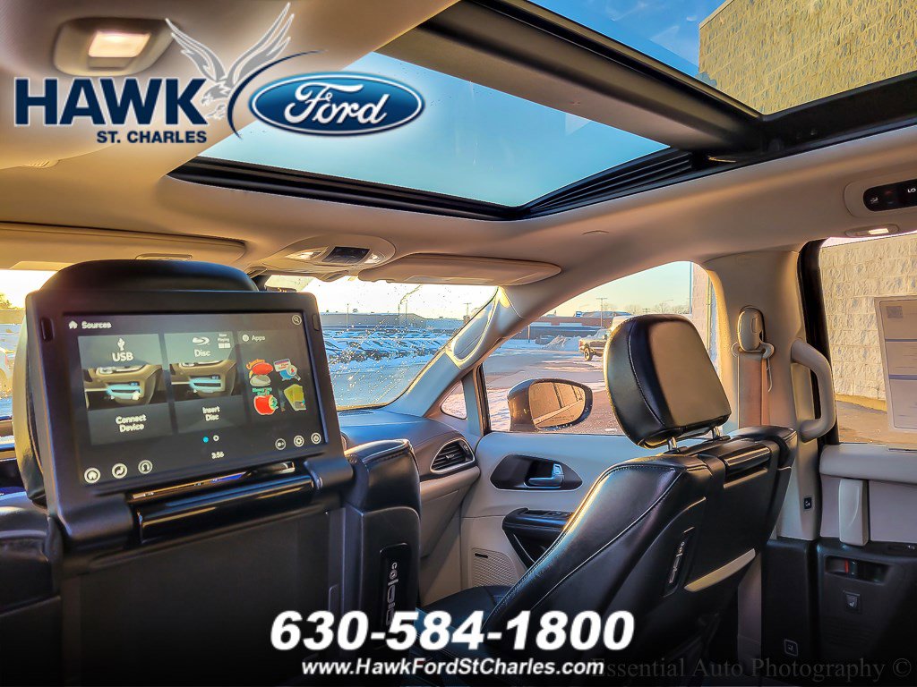 2017 CHRYSLER PACIFICA - Image 10