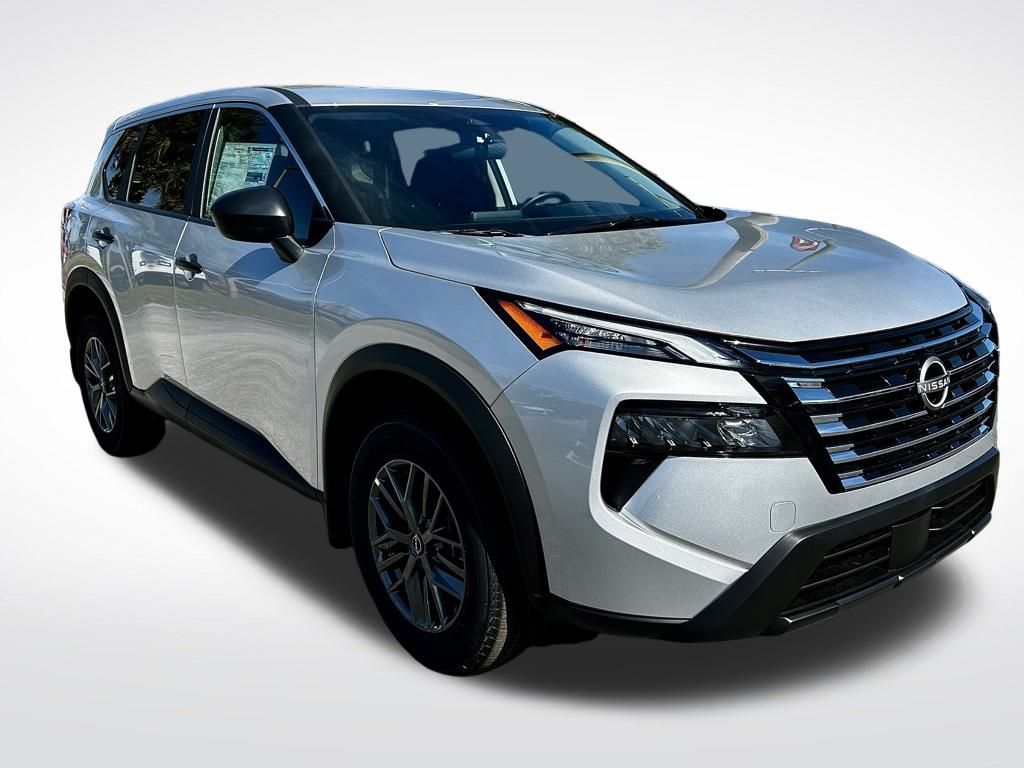 2025 Nissan Rogue S photo 3