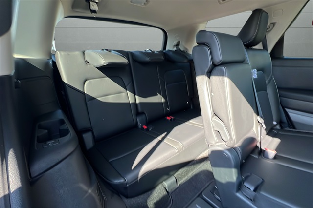 2024 Nissan Pathfinder SL photo 26