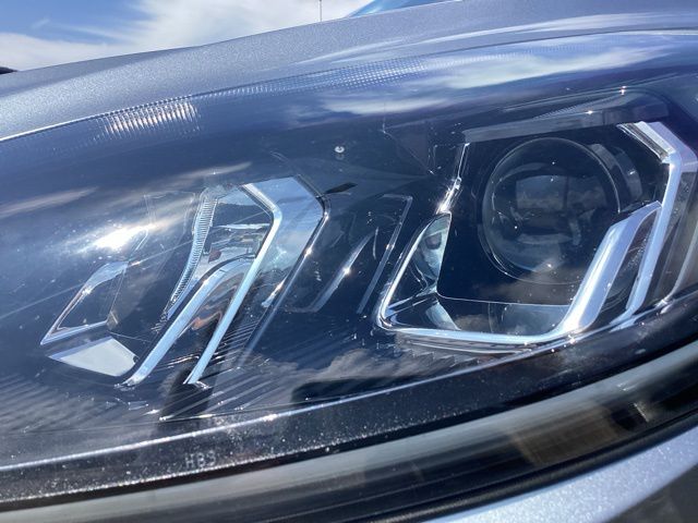 2022 Ford Escape SE photo 4