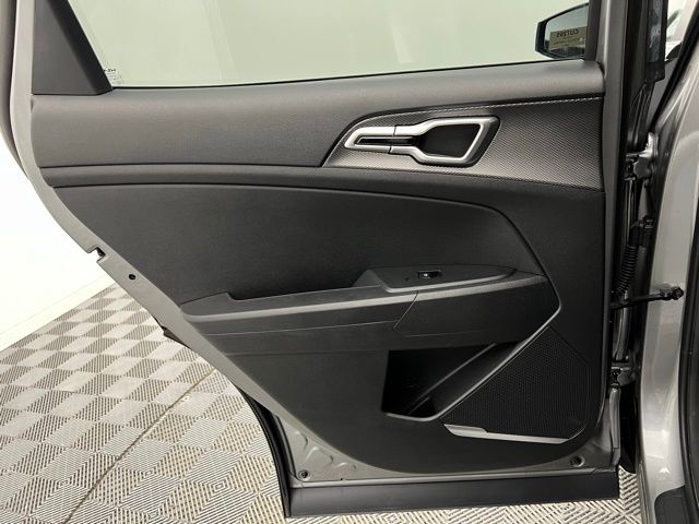 2024 Kia Sportage LX photo 27
