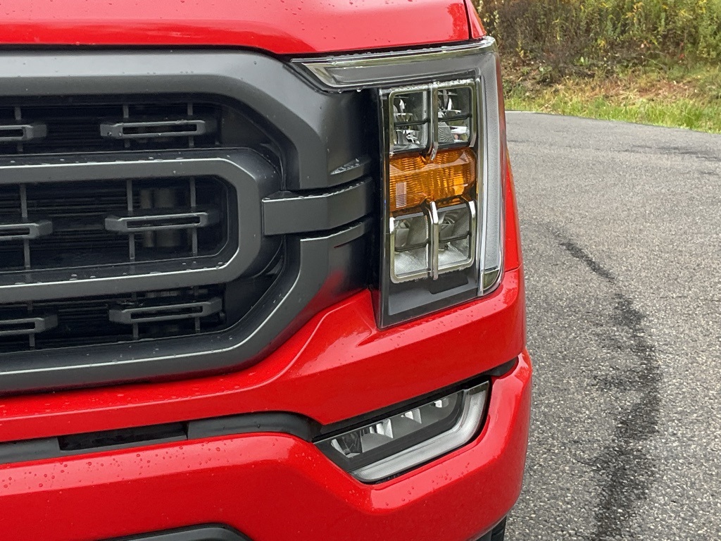 2022 Ford F-150 XLT photo 2