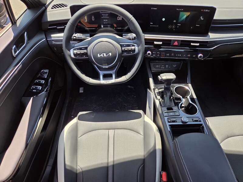 2026 Kia K5 GT-Line photo 8