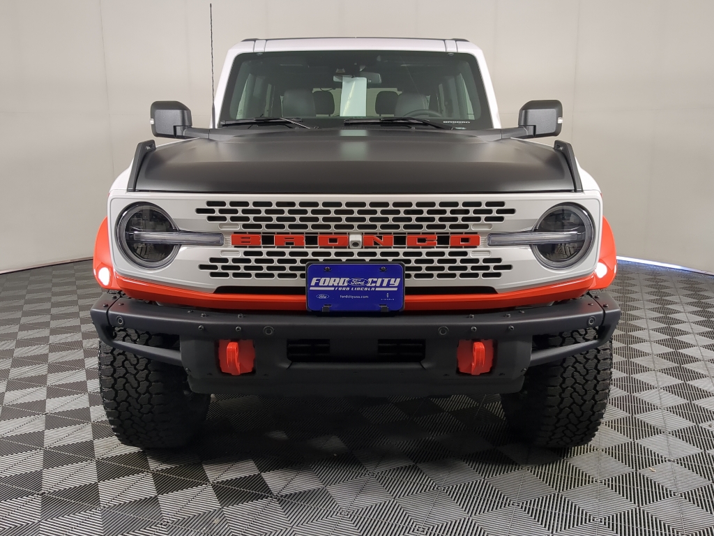 2025 Ford Bronco First Edition photo 4