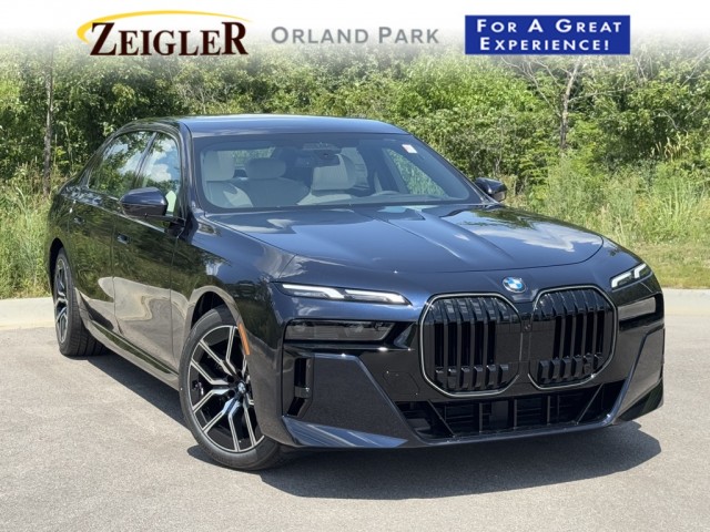 2025 BMW 760i 760i xDrive