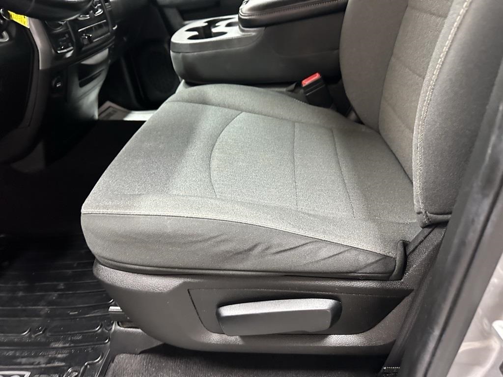 2021 Ram 1500 Classic Warlock photo 5