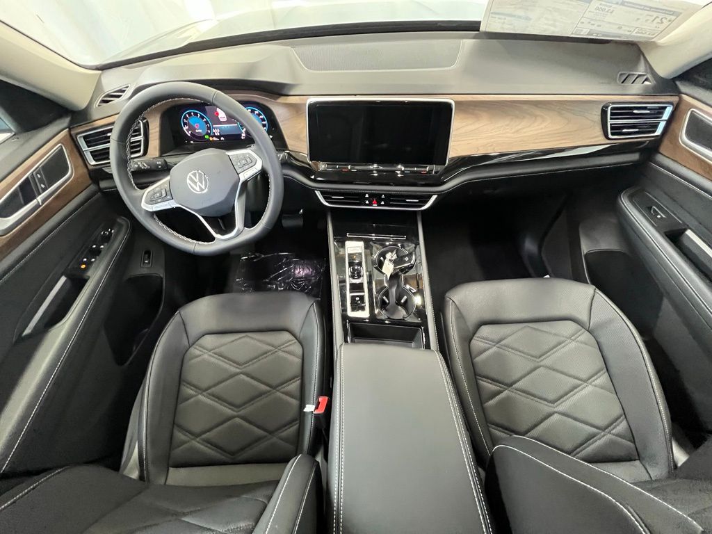 2025 Volkswagen Atlas SE Technology photo 14