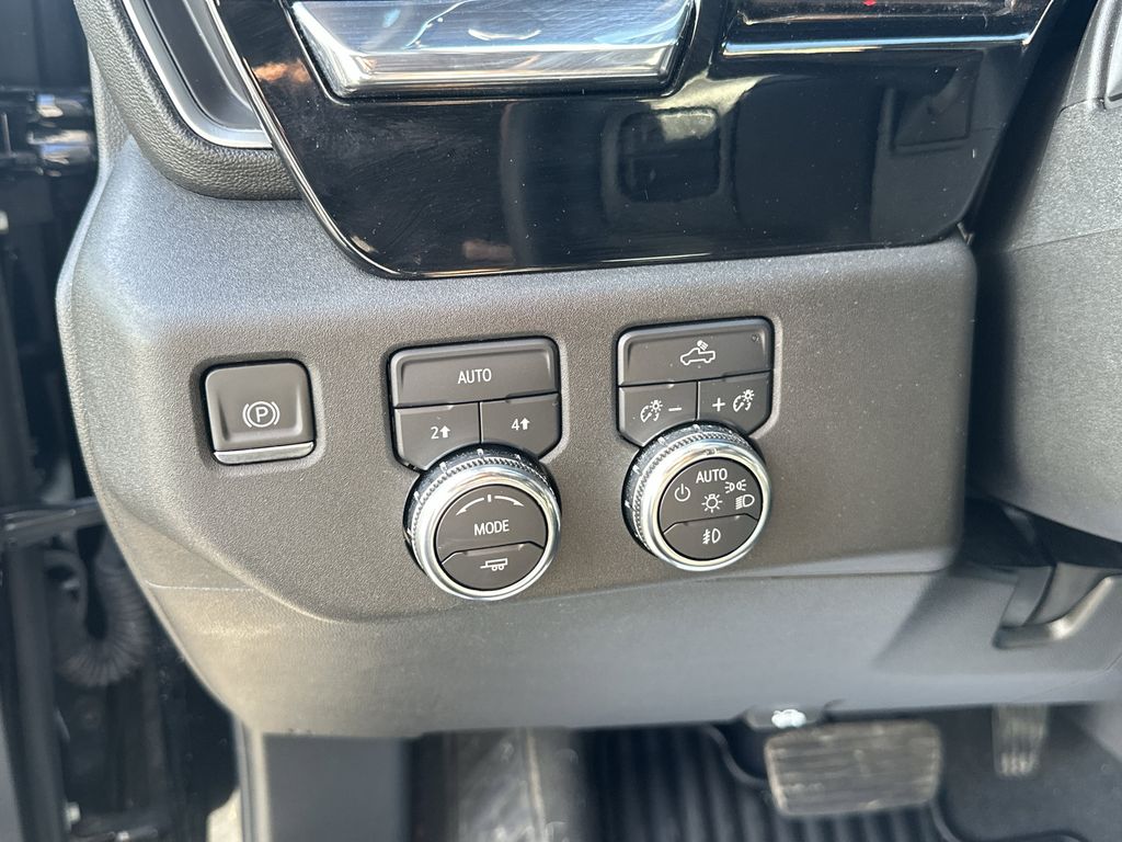 2024 GMC SIERRA - Image 15