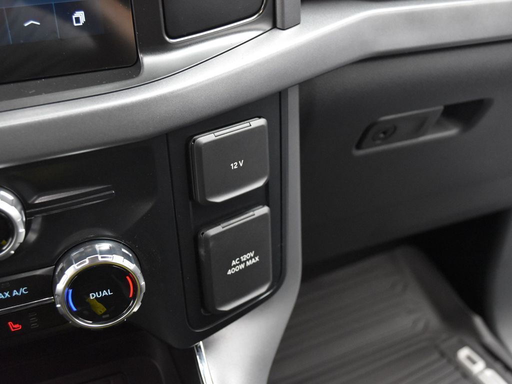 2025 Ford F-150 XLT photo 22