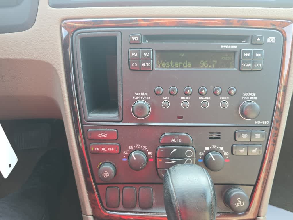 2005 Volvo XC70 2.5T photo 14