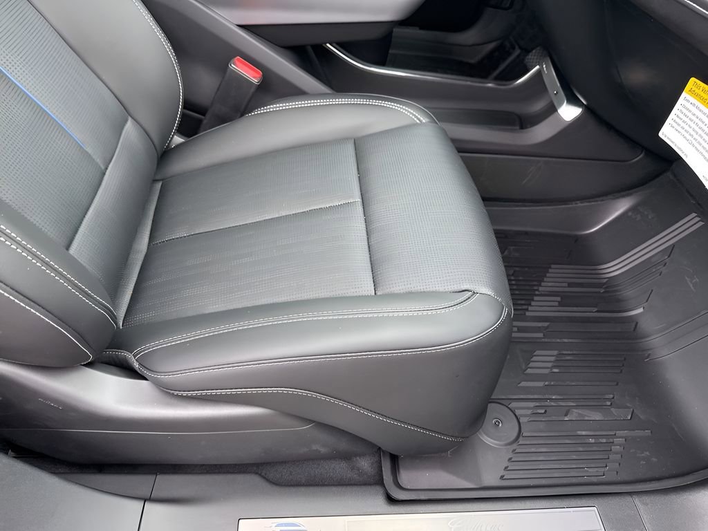 2025 Cadillac Lyriq Sport photo 10