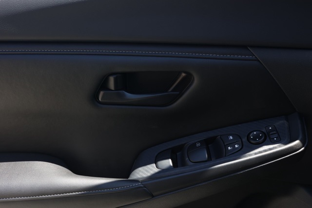 2025 Nissan Sentra S photo 22