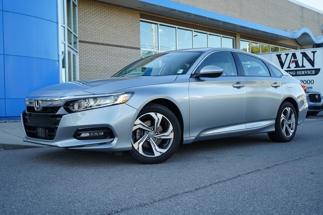 2018 Honda Accord EX photo 2