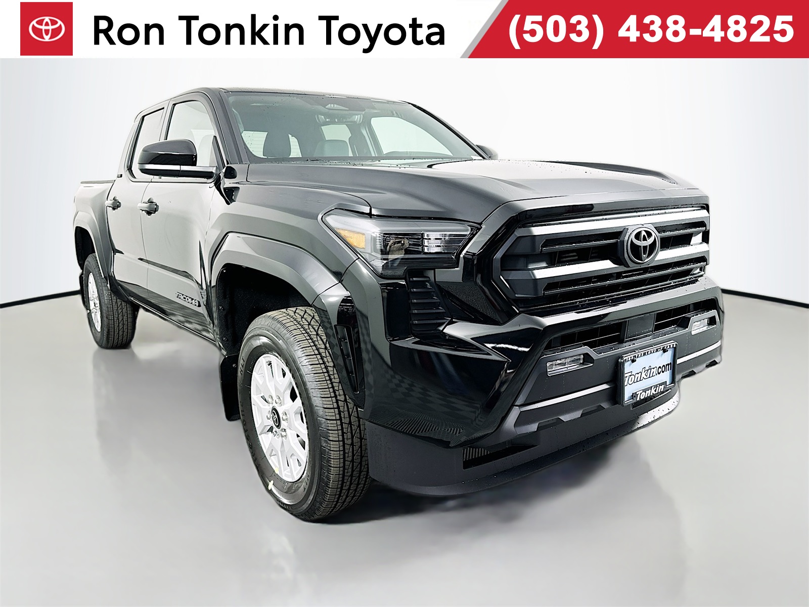 2025 Toyota Tacoma SR5's photo