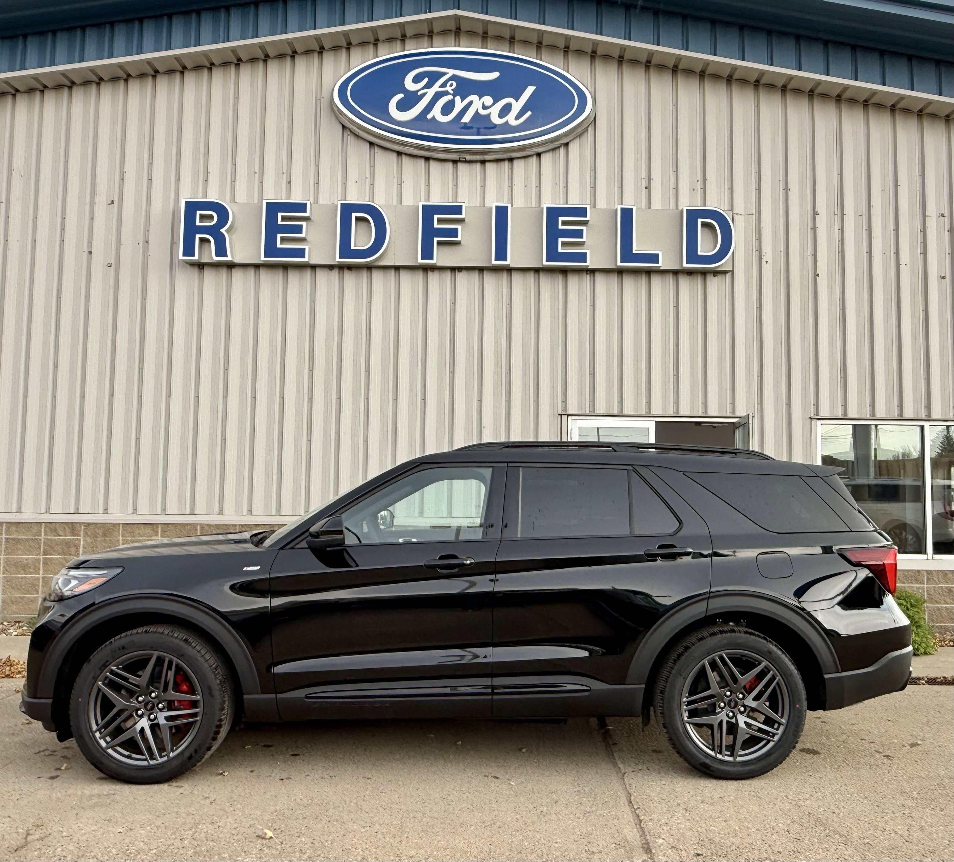 2026 Ford Explorer ST-LINE's photo