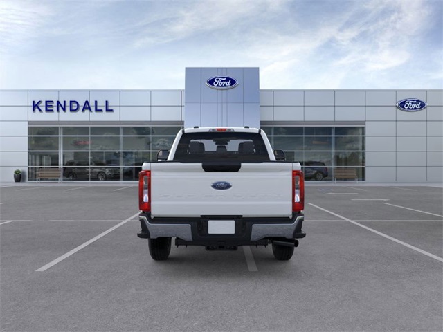 2025 Ford F-250 photo 5