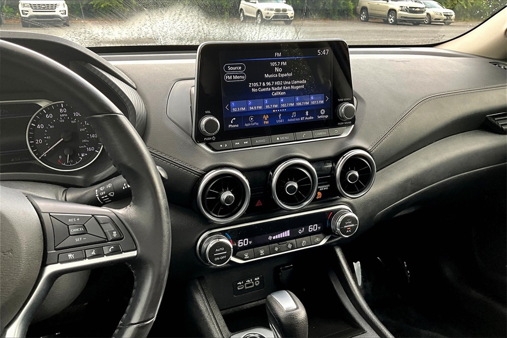 2021 Nissan Sentra SV photo 9