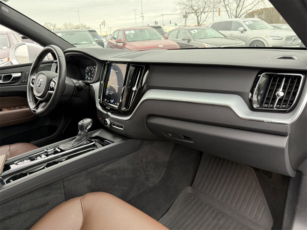 2020 VOLVO XC60 - Image 39