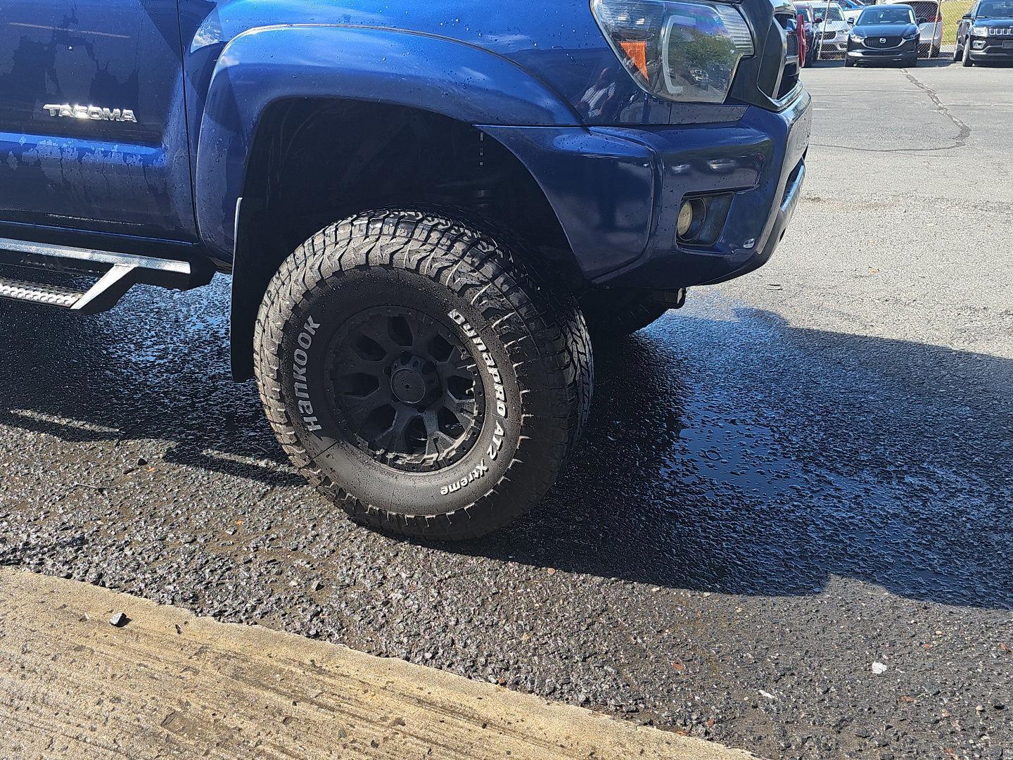 2014 Toyota Tacoma 4x4 V6 photo 3