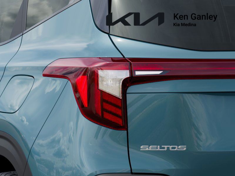 2026 Kia Seltos S photo 5
