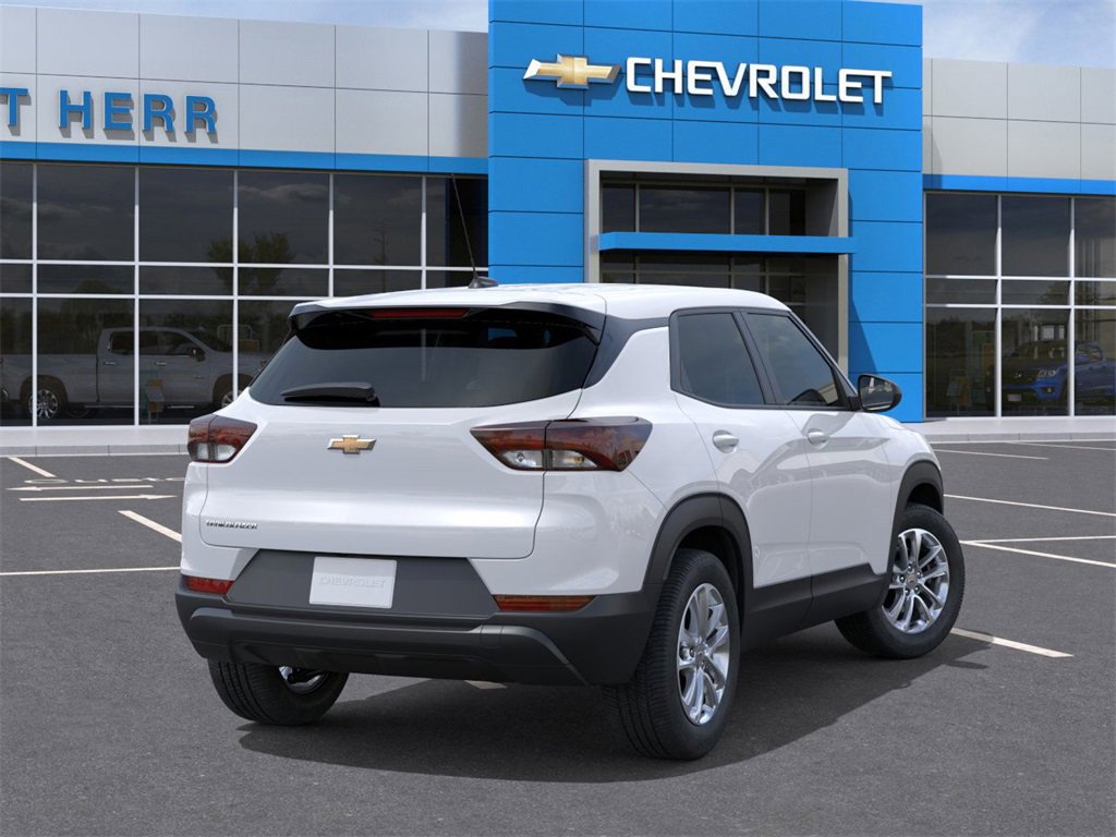2026 Chevrolet Trailblazer LS photo 3