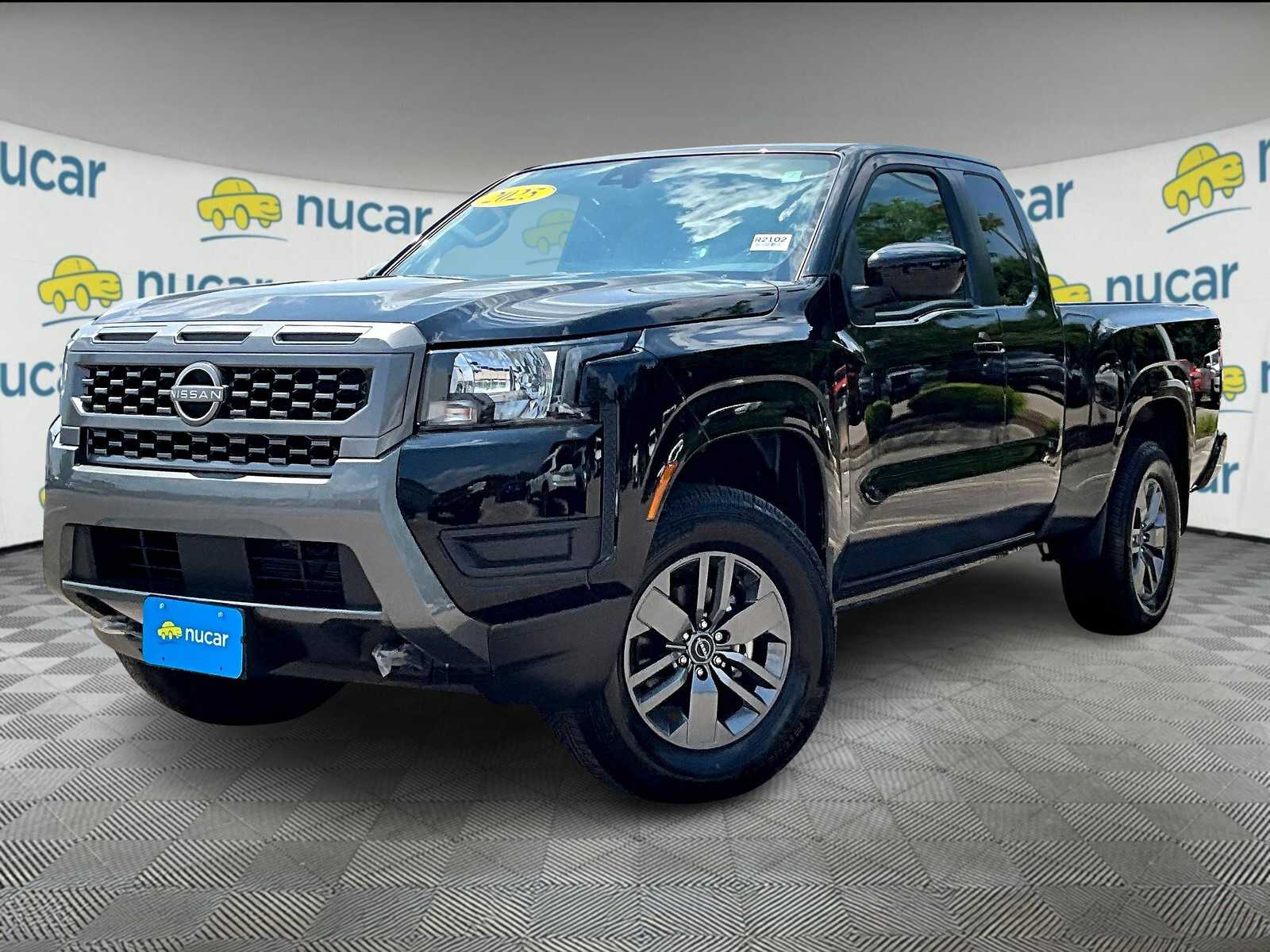 2025 Nissan Frontier SV photo 3