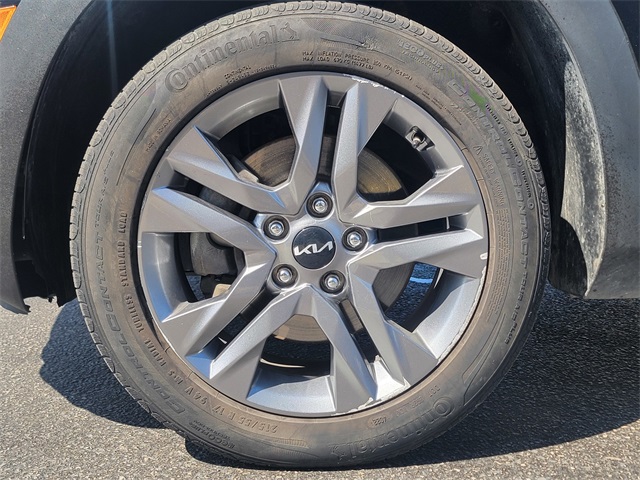 2022 Kia Seltos LX photo 10
