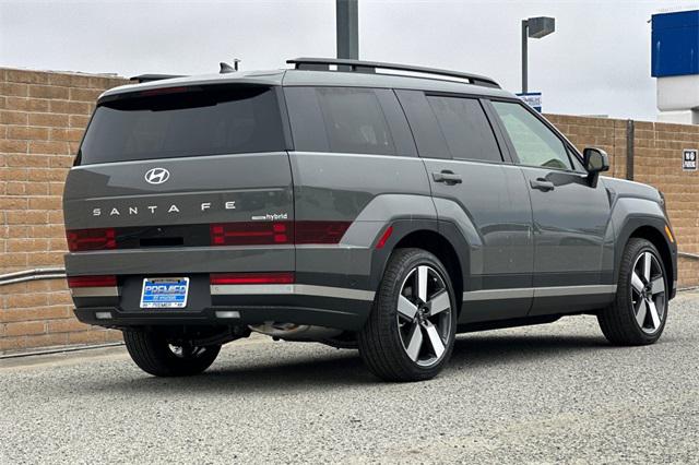 2025 Hyundai Santa Fe Limited photo 4
