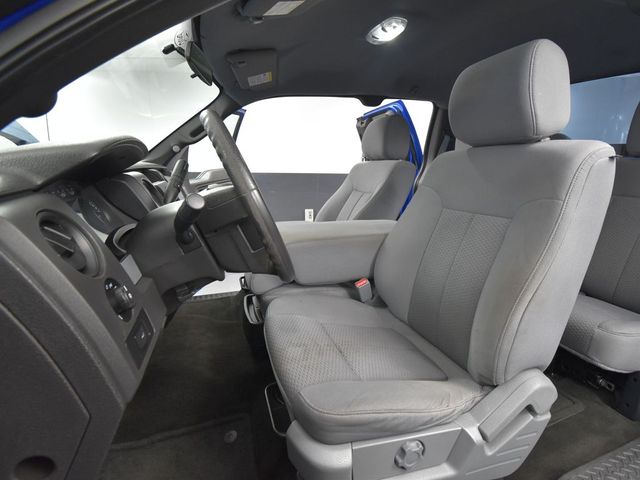 2013 Ford F-150 STX photo 18