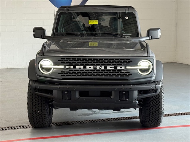 2025 Ford Bronco Badlands photo 9