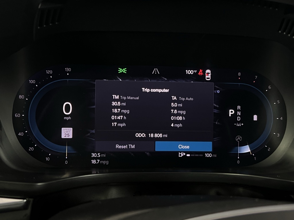 2024 Volvo XC60 B5 Core photo 12