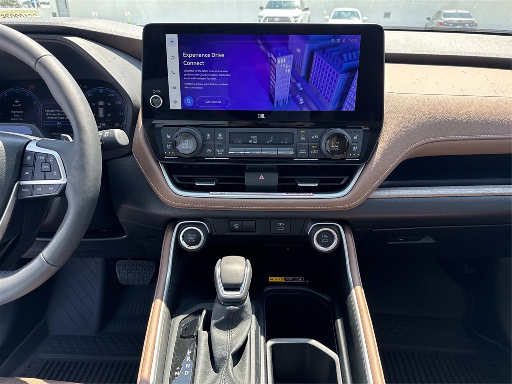 2025 Toyota Grand Highlander Limited photo 14
