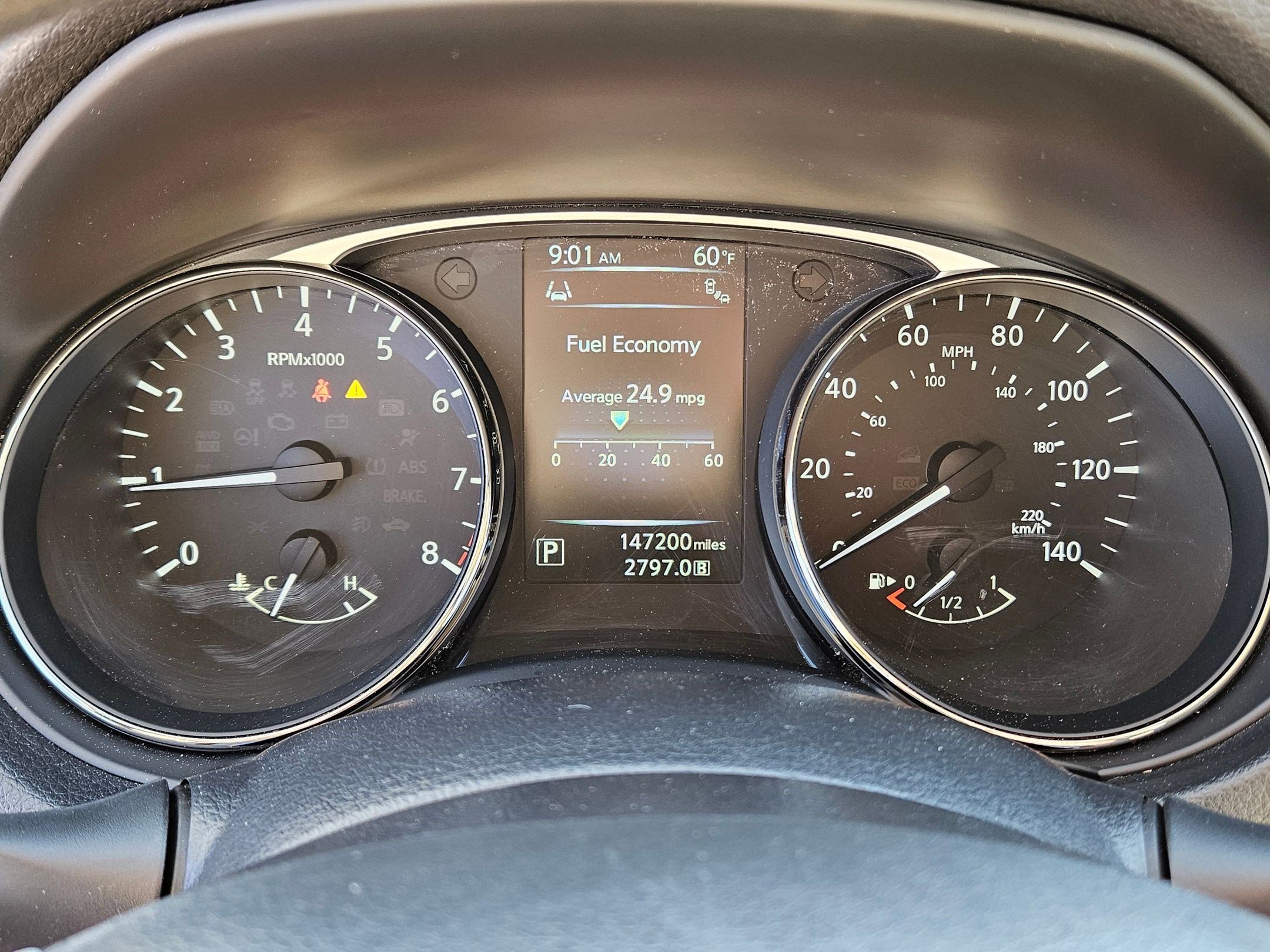 2015 Nissan Rogue SV photo 19