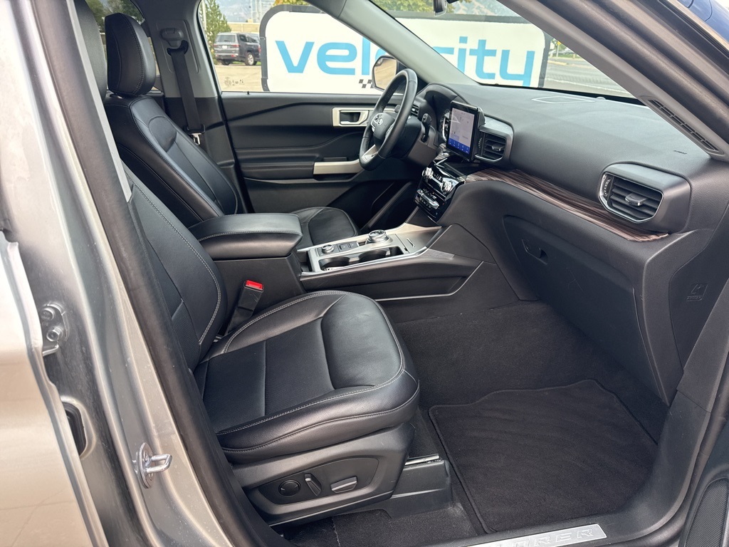 2023 Ford Explorer Limited photo 21