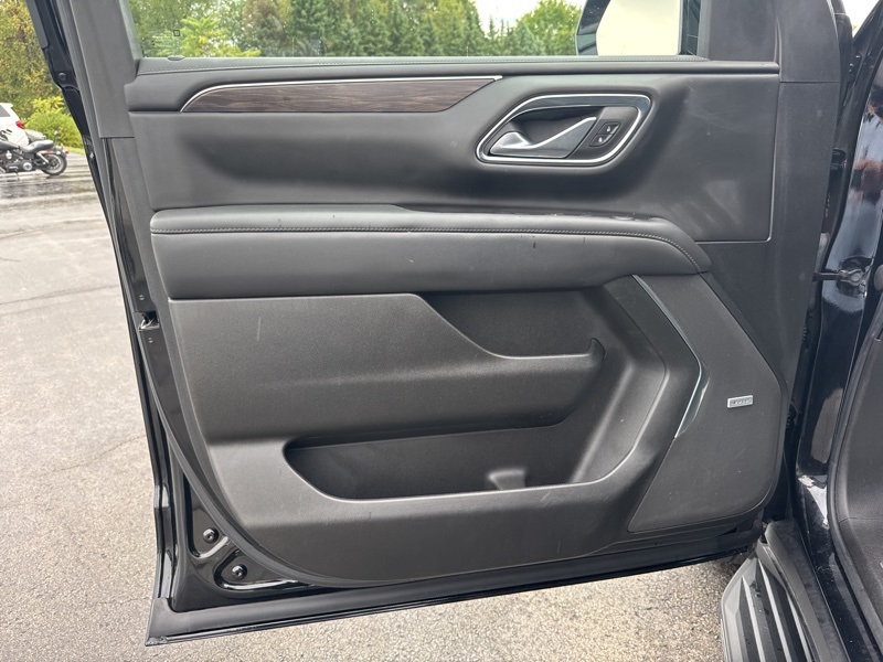2022 Chevrolet Tahoe LT photo 14