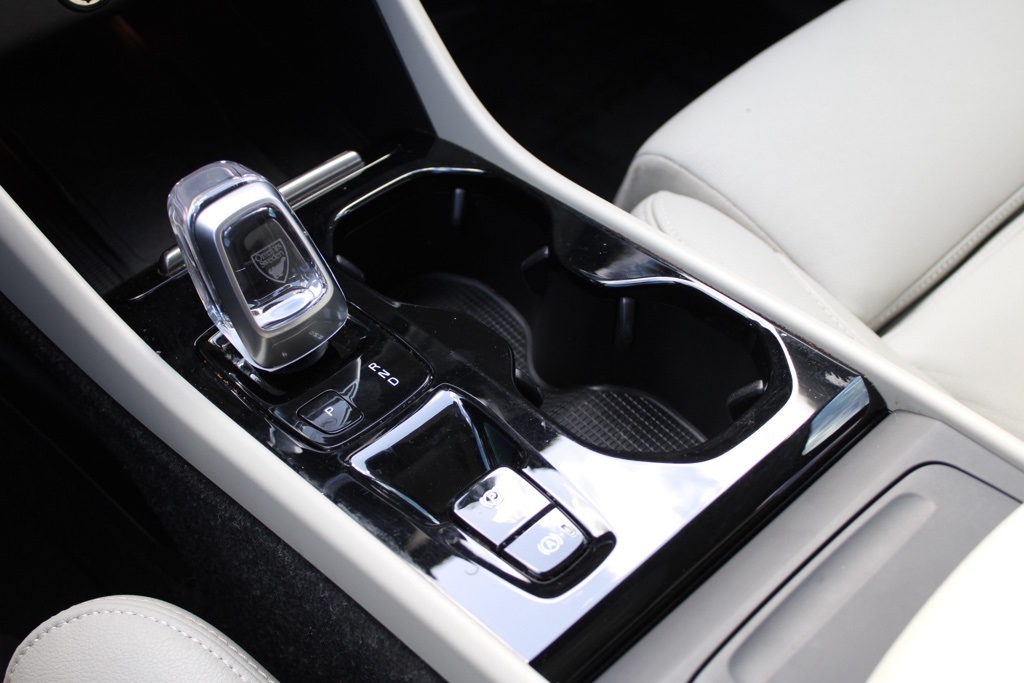 2021 Volvo XC40 T5 AWD Inscription photo 24