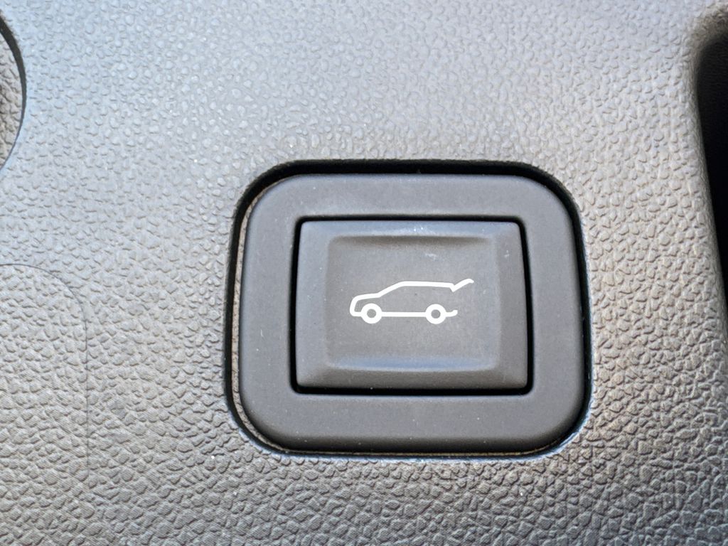 2026 Gmc Terrain Denali photo 18