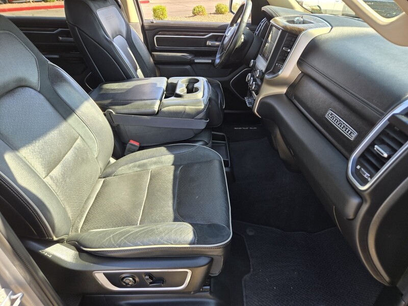 2019 Ram 1500 Laramie photo 14