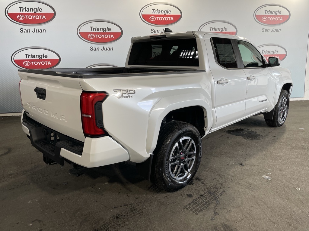 2025 Toyota Tacoma photo 3